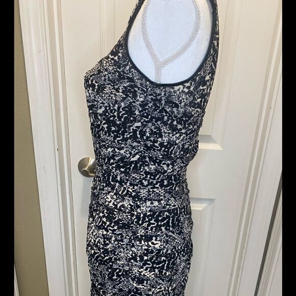 H&M sleeveless Dress Size 6 - Picture 5 of 5